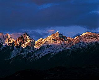 《幽灵线：东京》Xbox＆PC版上线 大型更新《蜘蛛丝》发布